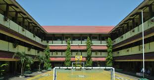 Gedung SMA Negeri 1 Geger